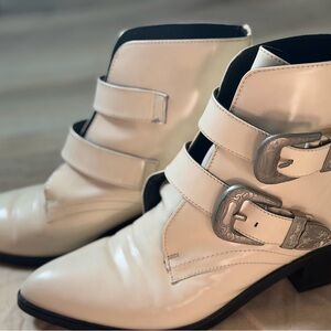 Bimba y Lola Cream Leather Western Buckle Boots – EU 40